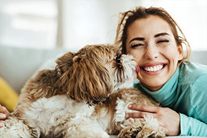 Los beneficios de tener una mascota para los ancianos